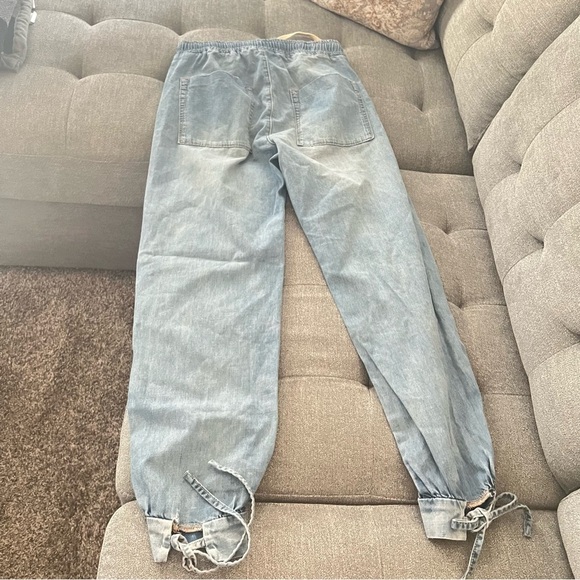 OneTeaspoon Split Seam Harem Jeans, light wash, Size XS - Picture 10 of 11
